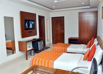 Dwarka Palace Samalkha Екстер'єр фото