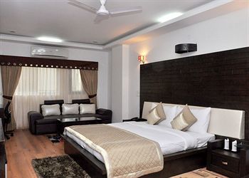 Dwarka Palace Samalkha Екстер'єр фото